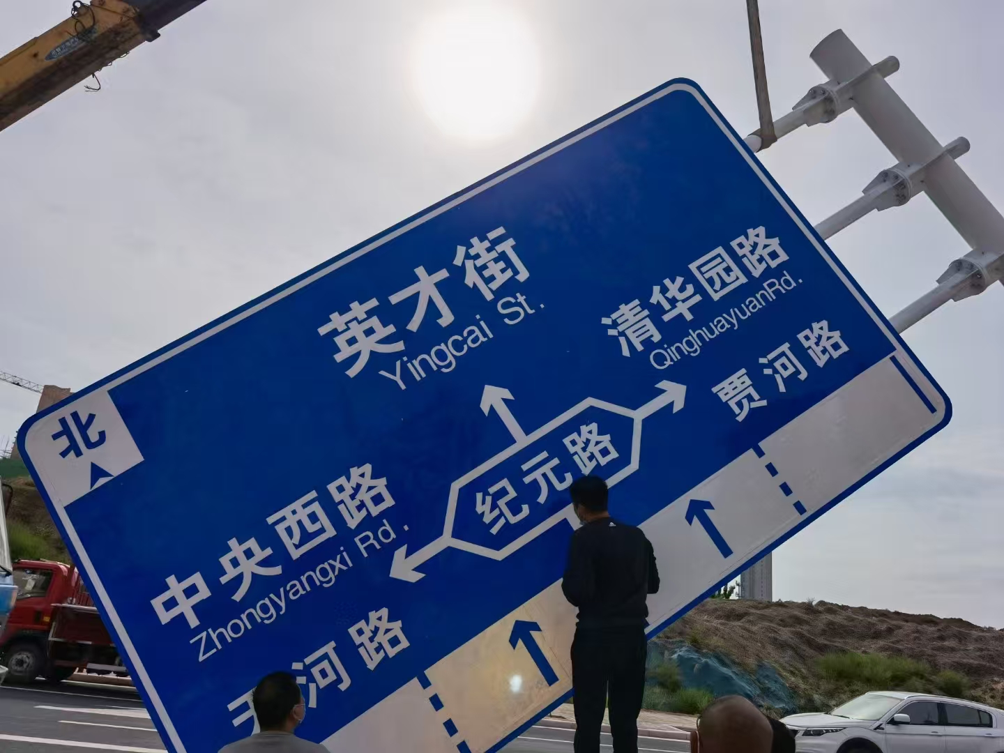 张掖市红绿灯杆高速龙门架 - 方案